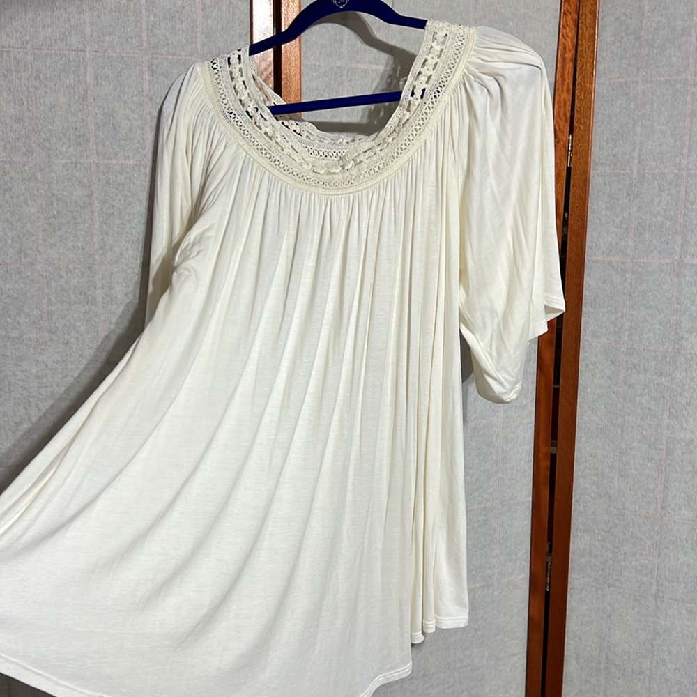 Off-white super soft top